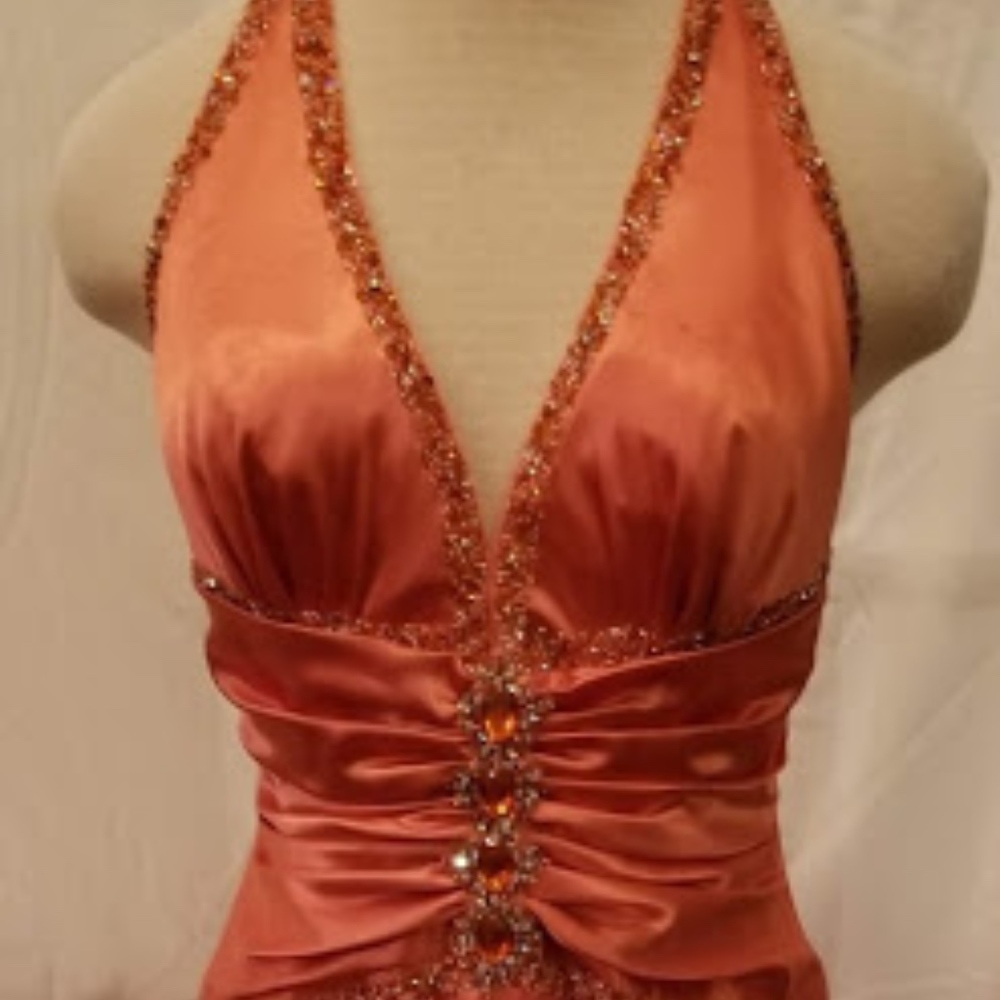 GIGI formal gown